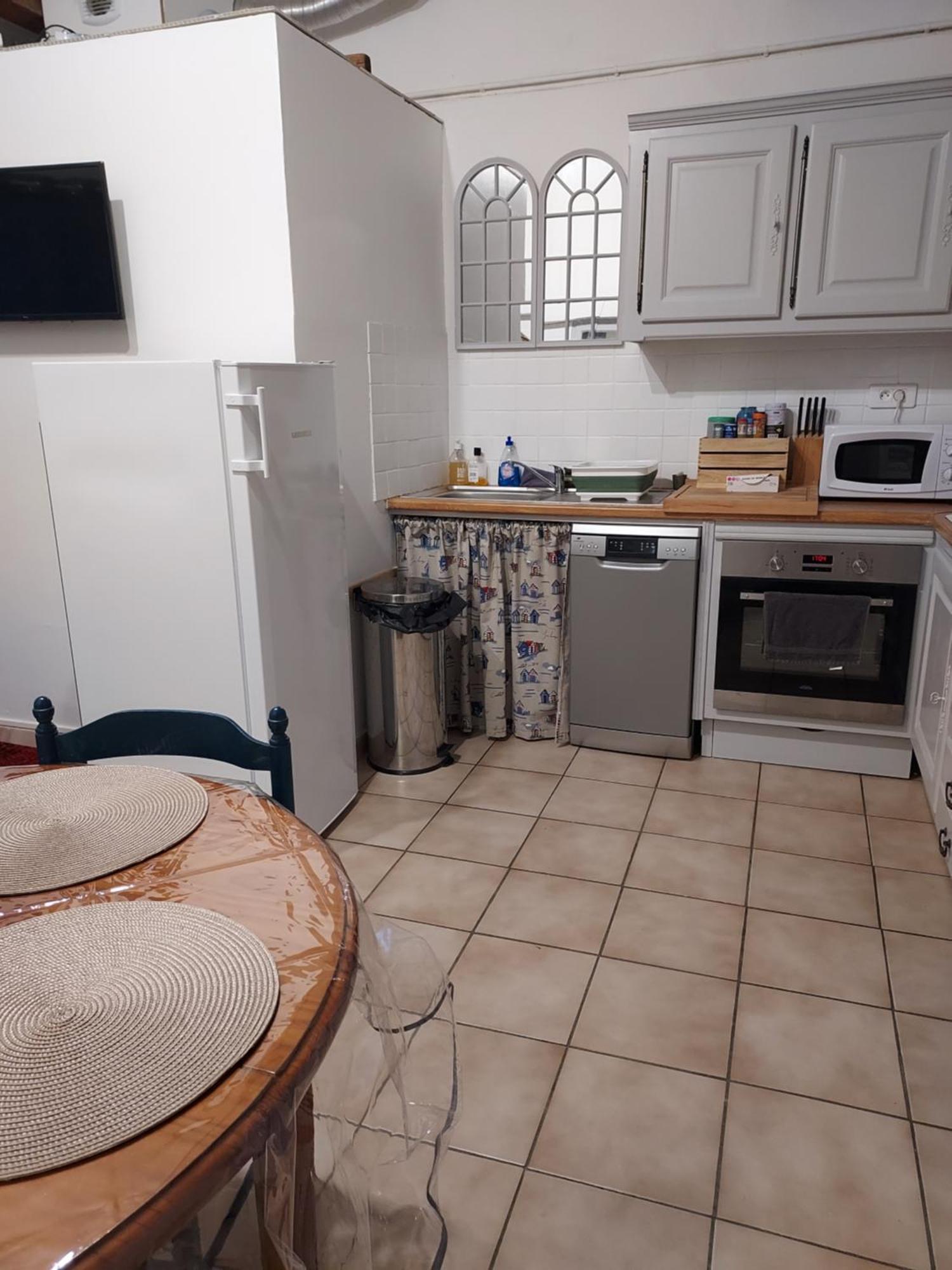 L'Esquirou Apartment Rocbaron Ngoại thất bức ảnh
